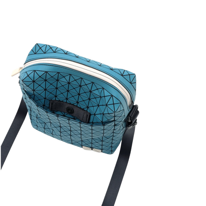 VOYAGER CROSSBODY BAG