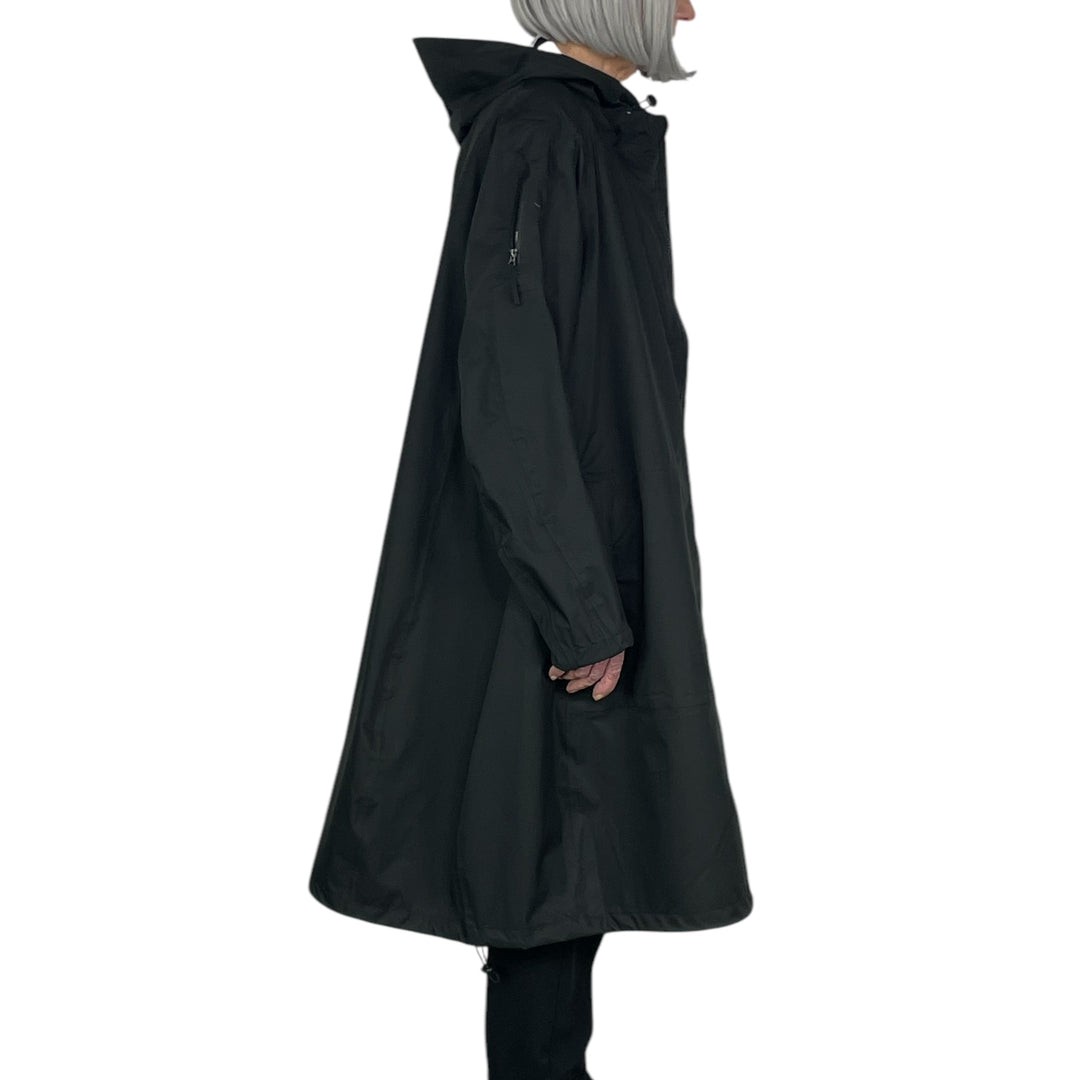 HOODED WATERPROOF COAT