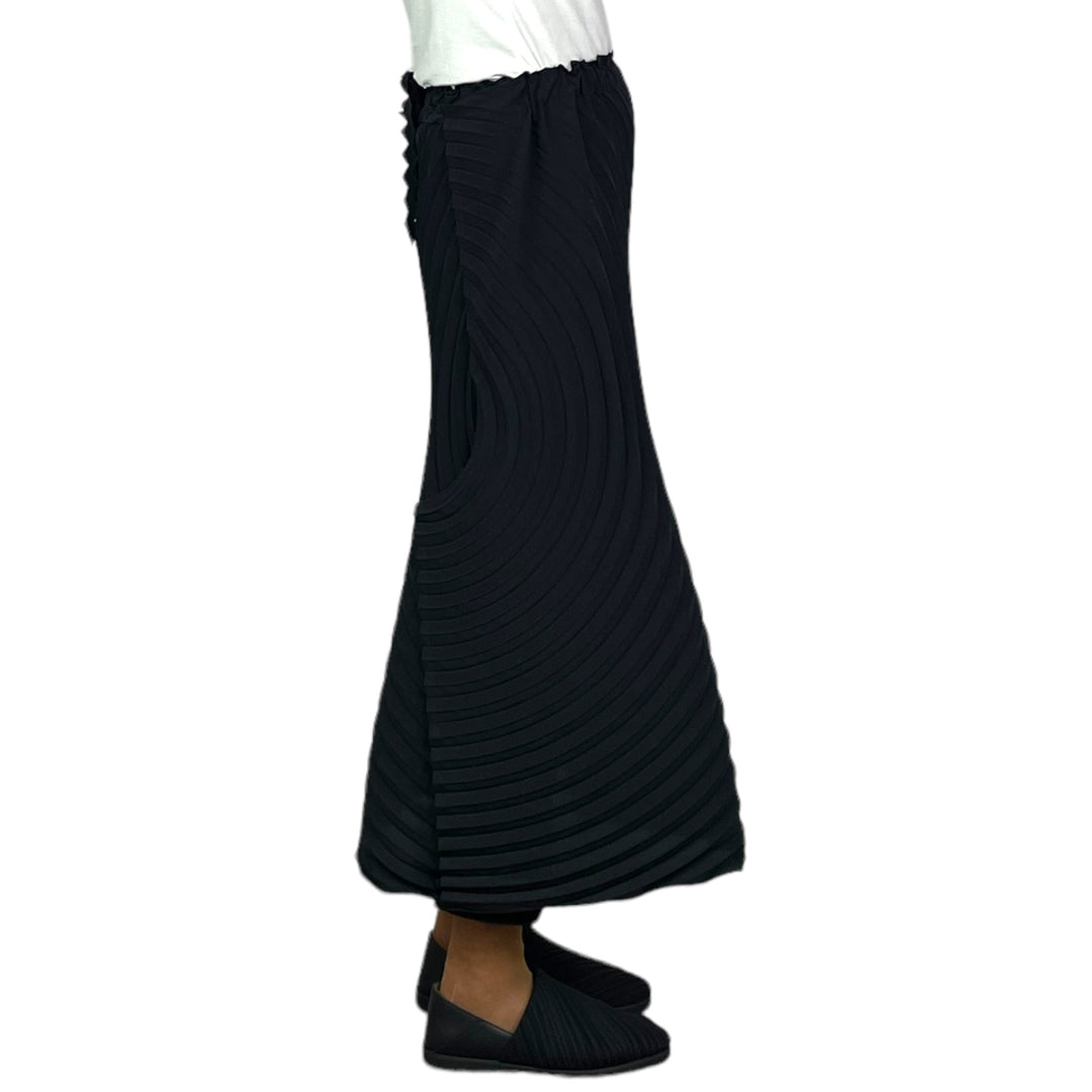 RESONANT PLEATS SKIRT