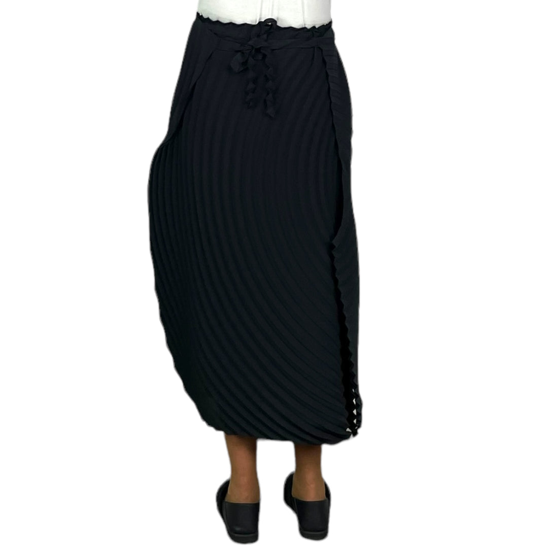 RESONANT PLEATS SKIRT