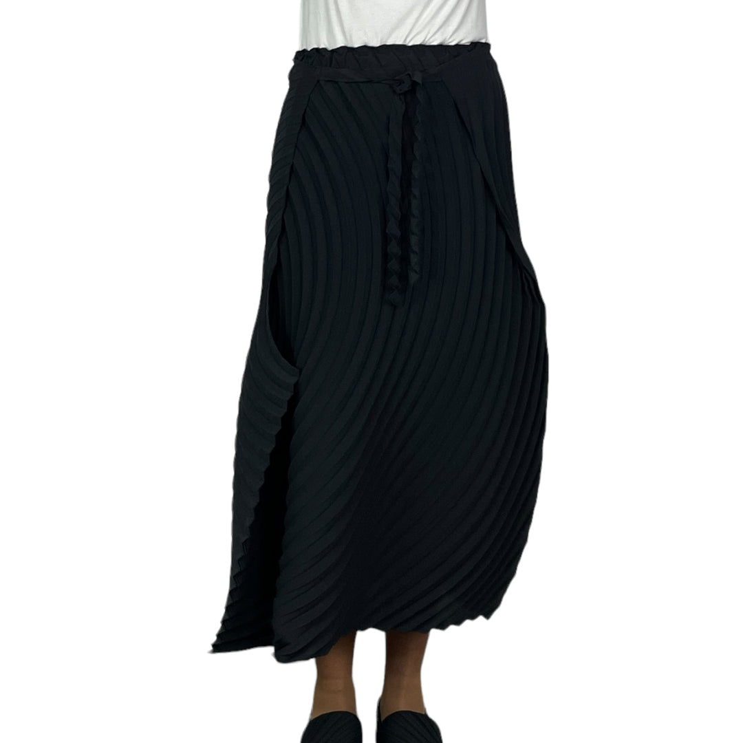 RESONANT PLEATS SKIRT