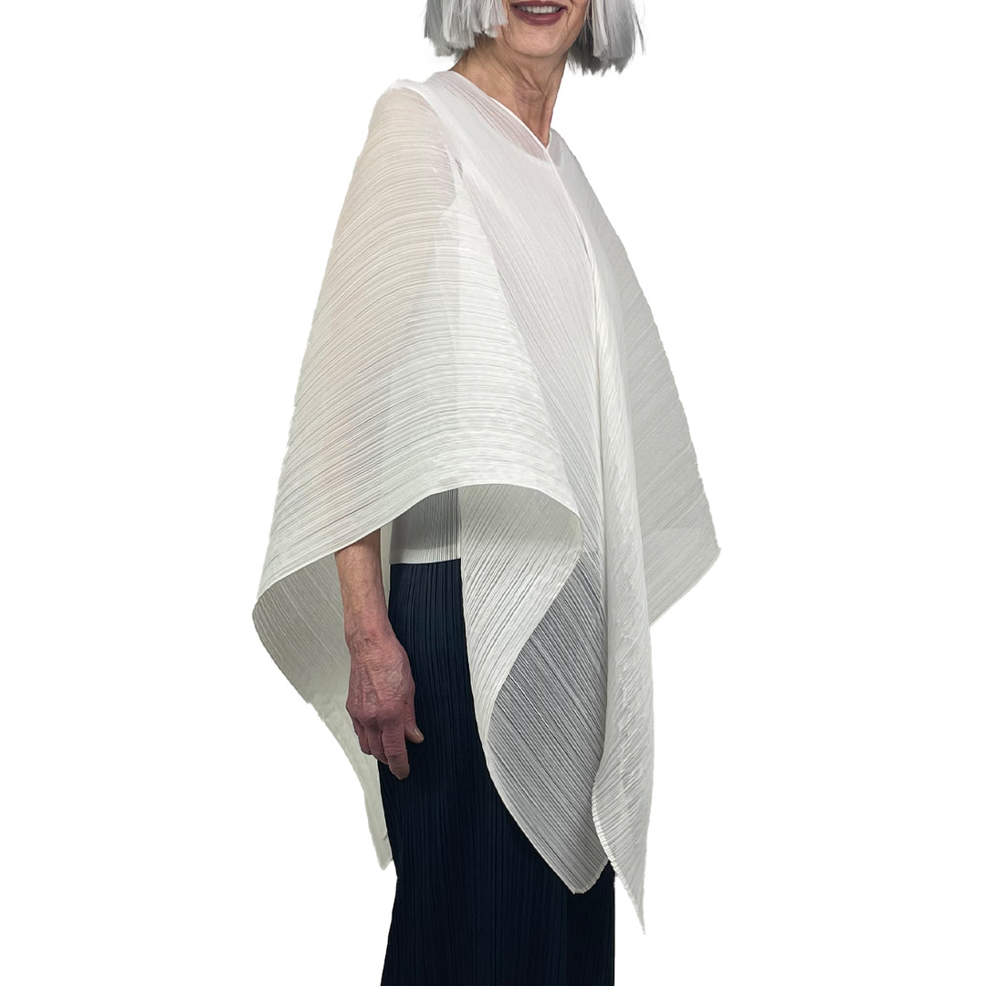 MADAME T BASIC PONCHO - SMALL