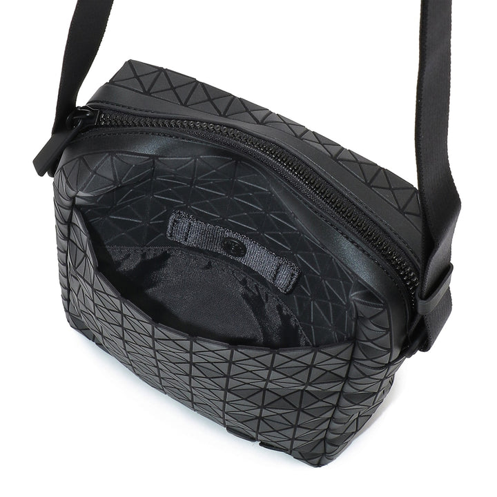 VOYAGER CROSSBODY BAG